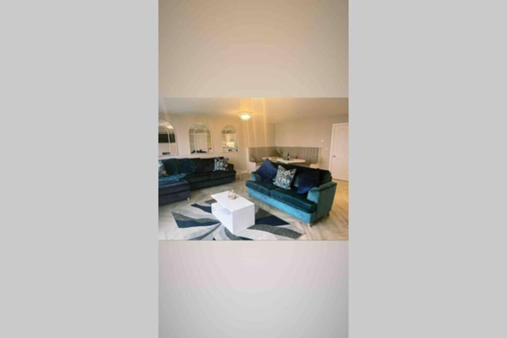 Luxurious Beach Front Apartment In Portrush Eksteriør bilde