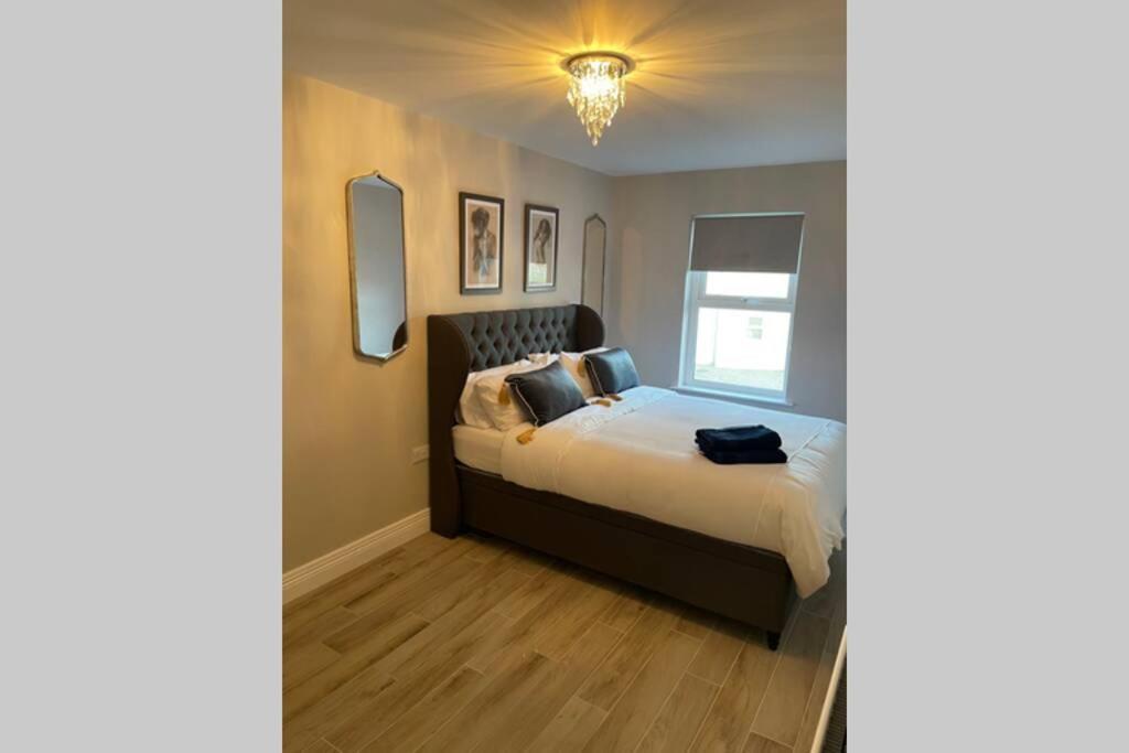 Luxurious Beach Front Apartment In Portrush Eksteriør bilde