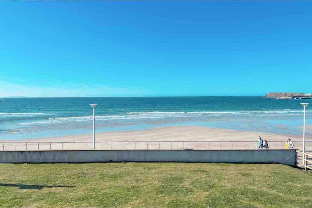 Luxurious Beach Front Apartment In Portrush Eksteriør bilde