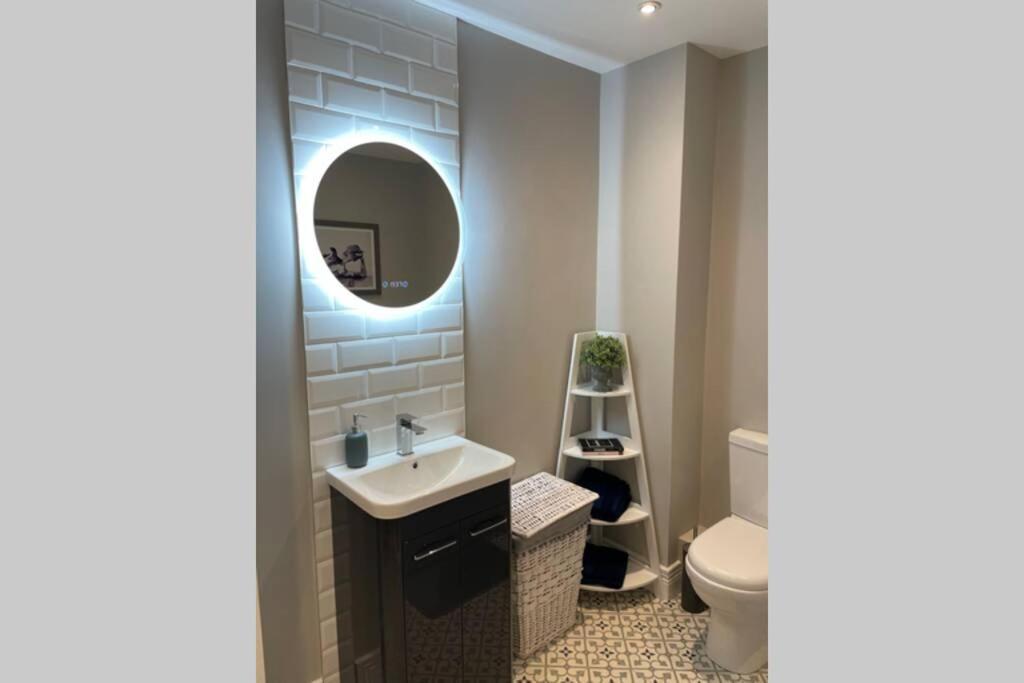 Luxurious Beach Front Apartment In Portrush Eksteriør bilde