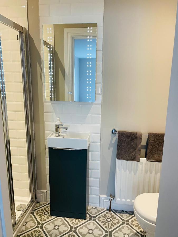 Luxurious Beach Front Apartment In Portrush Eksteriør bilde